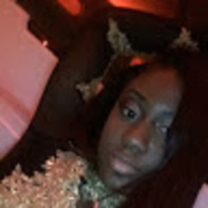 Meet your Posher, Alexus